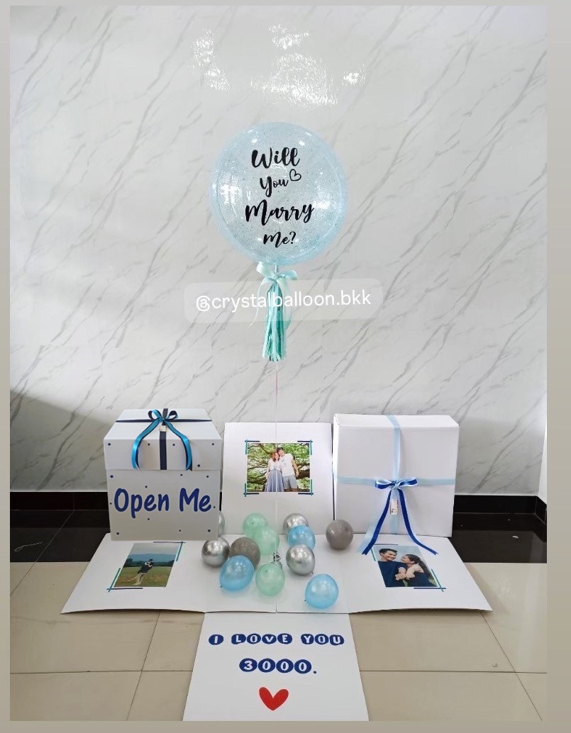 Will you marry me Surprise Box กล่องเซอร์ไพรส์ขอแต่งงาน Bubble ขนาด 24" กลิตเตอร์สีฟ้ามุก พร้อมตกแต่ง สามารถใส่รูปได้ 4 ใบ สามารถเปลี่ยนสีลูกโป่ง/เปลี่ยนข้อความได้