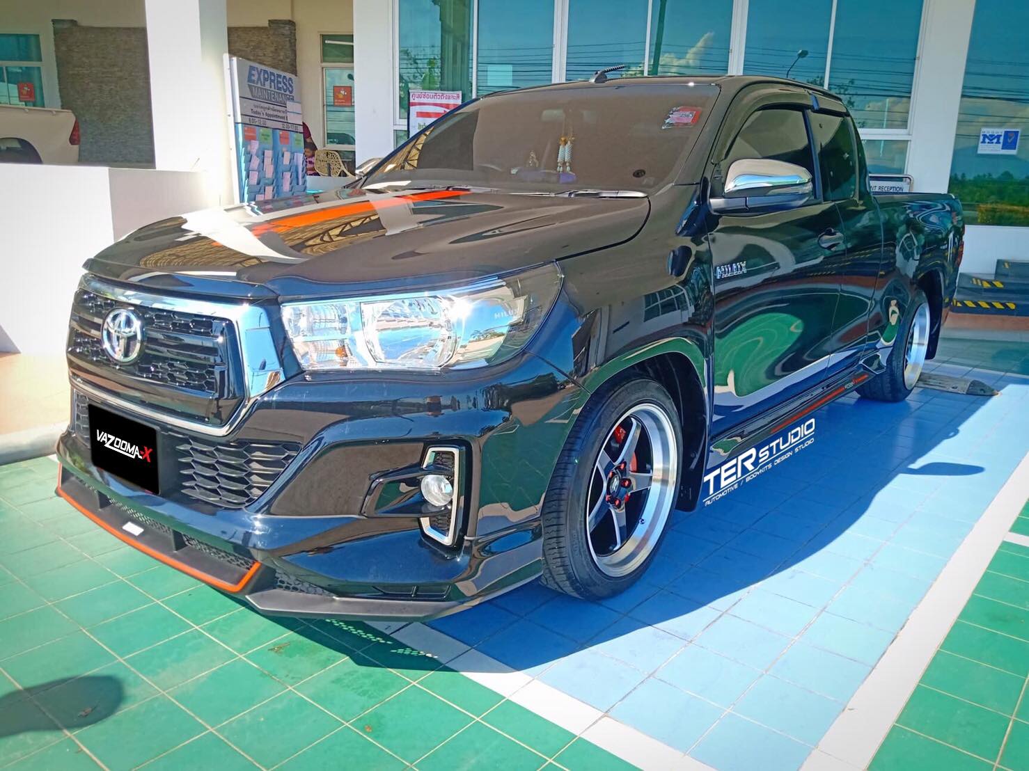 ชุดแต่ง VAZOOMA X : REVO 2015-2017 Z-EDITION