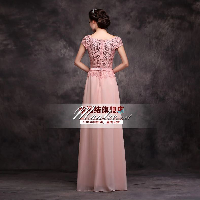 พร้อมเช่า ชุดราตรียาว แขนสั้น กระโปรงผ้าชีฟอง เอวคาดเข็มขัดโบว์ ช่วงบนปักเลื่อมแซมผ้าลูกไม้ สีชมพู Nude