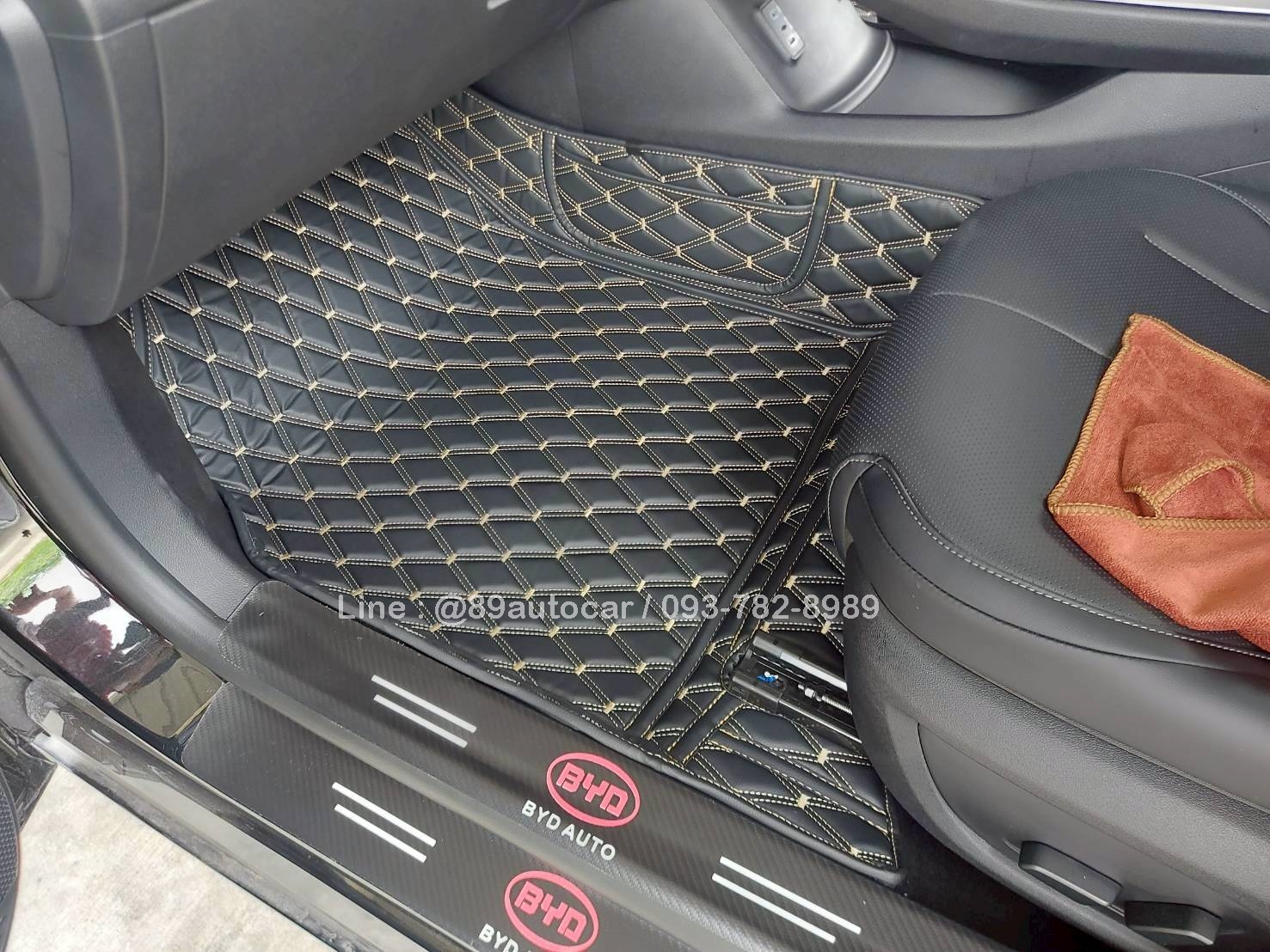 พรมรถ BYD Seal 5 DM-i 2025 ปูพรมVVIP สีดำด้ายทอง เต็มคัน 6 ชิ้น