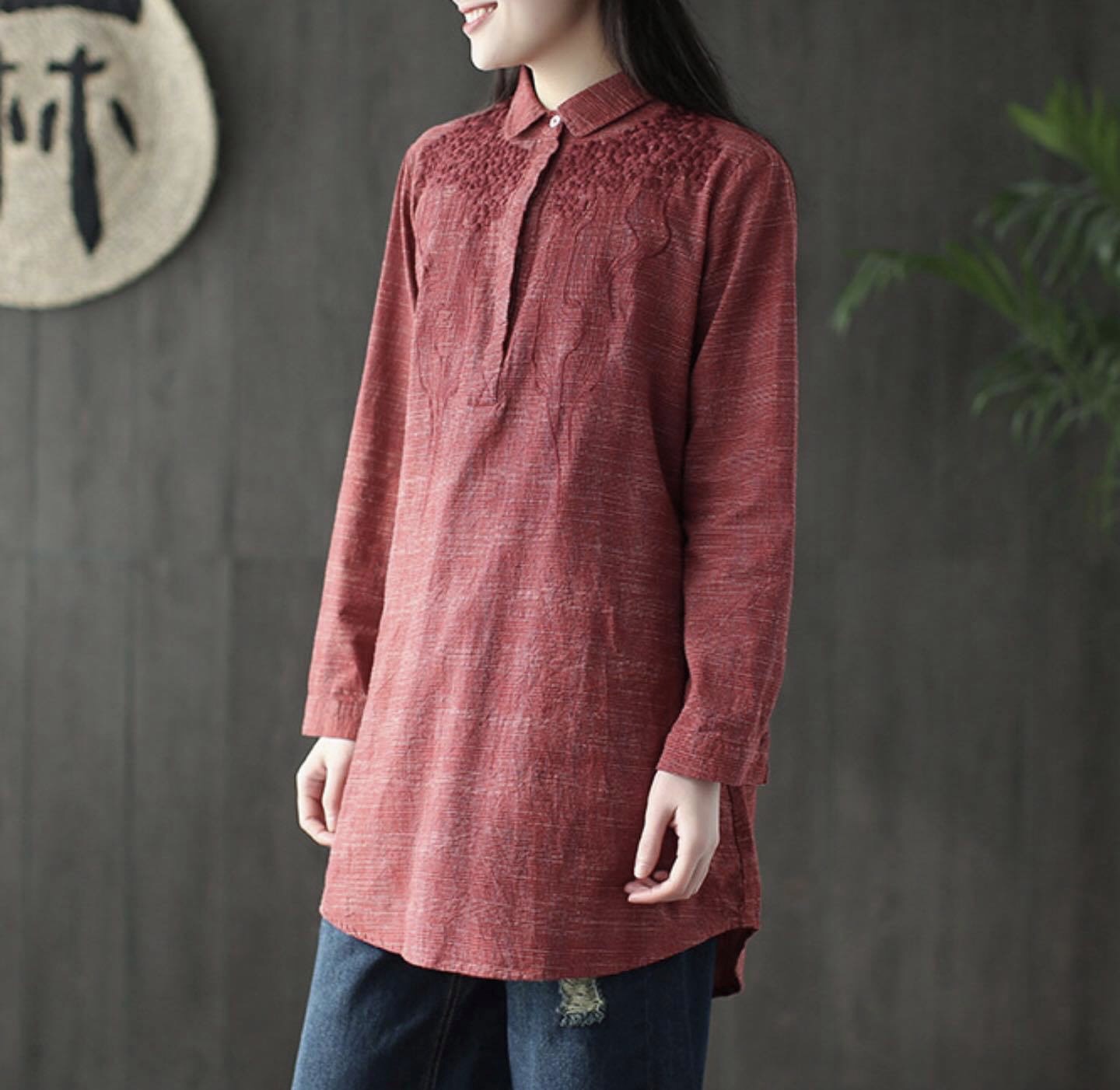 เสื้อผ้าฝ้ายปักลาย
