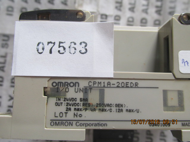 PLC “ OMRON ” รุ่น CPM1A-20EDR