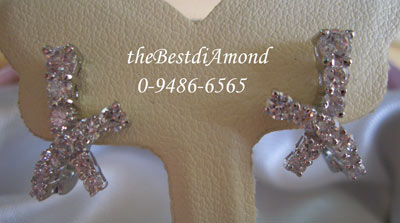 BE423RD+++ต่างหูกากบาทแบบModern+++สวยทันสมัยมาก แบบโมเดิ้นส์สุดๆ ไม่ควรพลาดนะคะ ใส่แล้วสวยค่ะ ดูอีกทีก็เหมือนตัว X ค่ะ ตรงหนามเตยชุบเป็นทองขาวดูสวยมาก