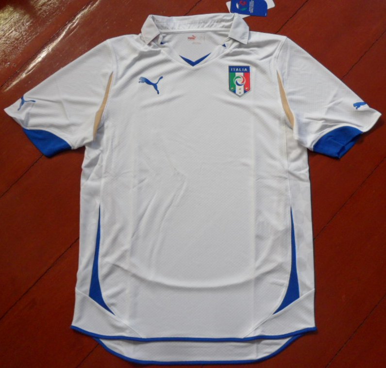 เสื้อฟุตบอล ทีมชาติอิตาลี Player Version ชุดเยือน ชุดลุยศึกฟุตบอลโลก 2010 ใหม่ M-Size / ITALY Football Shirt Player Version Away Kit World Cup 2010 Jersey NEW M-Size
