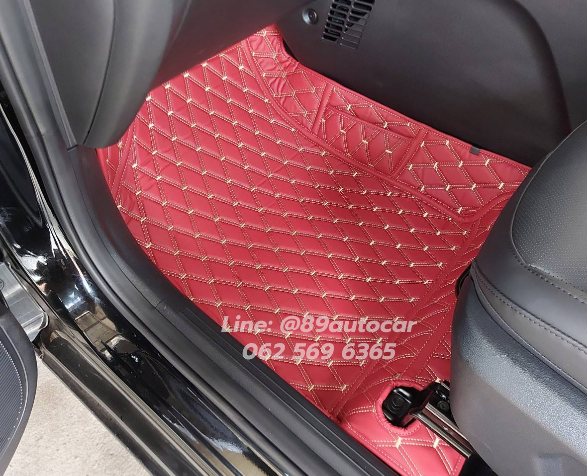 พรมปูพื้นรถยนต์ Hyundai Stargazer 6 ที่นั่ง ปูพรมvvip สีแดงไวน์ด้ายทอง เต็มคัน