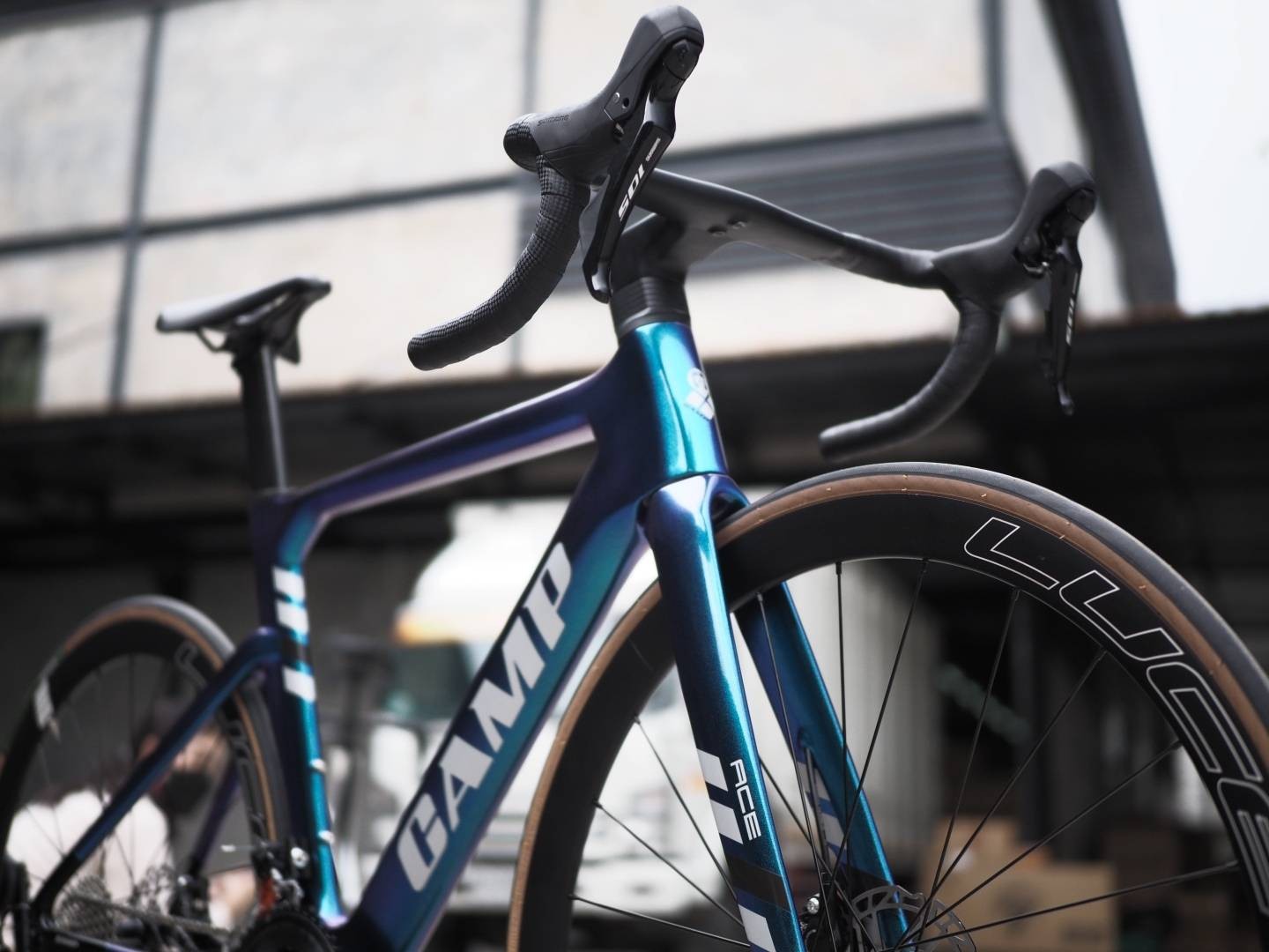 จักรยานเสือหมอบ CAMP ACE DISC Carbon Roadbike เกียร์ Shimano 105 2*11 สปีด ล้ออลู (Model 2022)