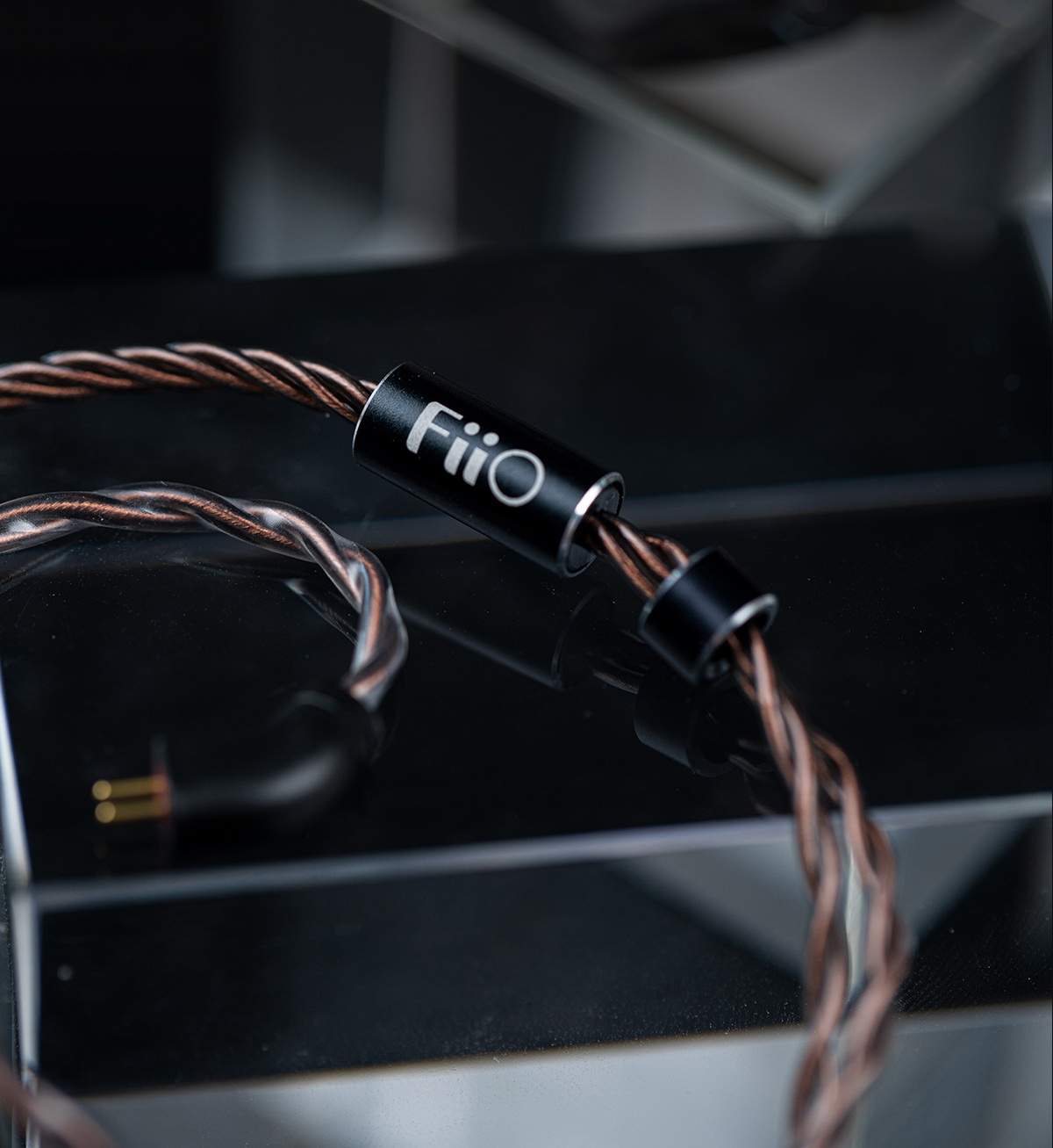 ขาย FiiO LS-2.5 สายถัก 4 เส้น 120 แกนแบบ Litz แจ็ค 2.5 Balanced ขั้ว 2 พิน 0.78 mm