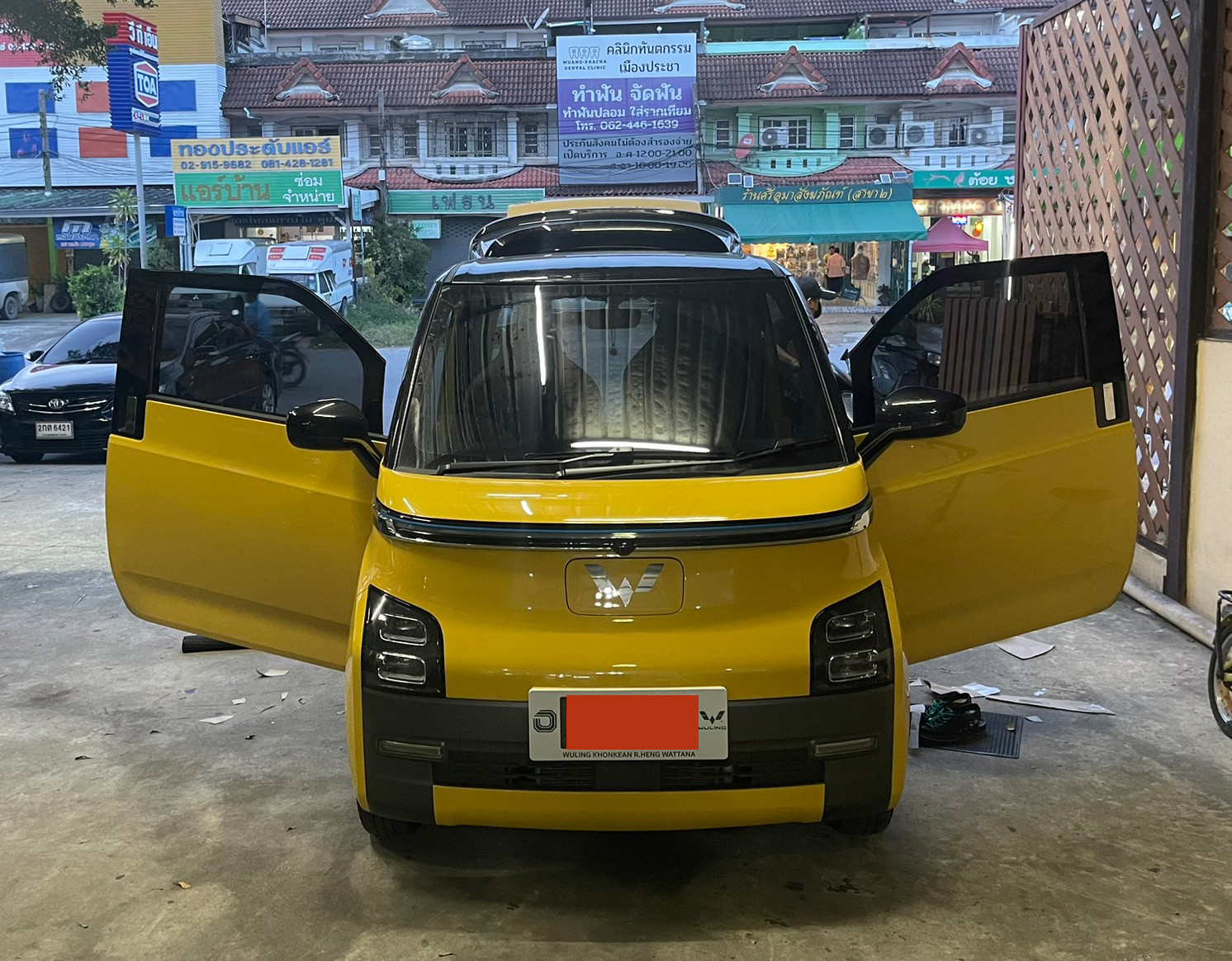 พรมปูพื้นรถยนต์ Wuling Air EV ปูพรมVVIP สีเทาด้ายเทา เต็มคัน