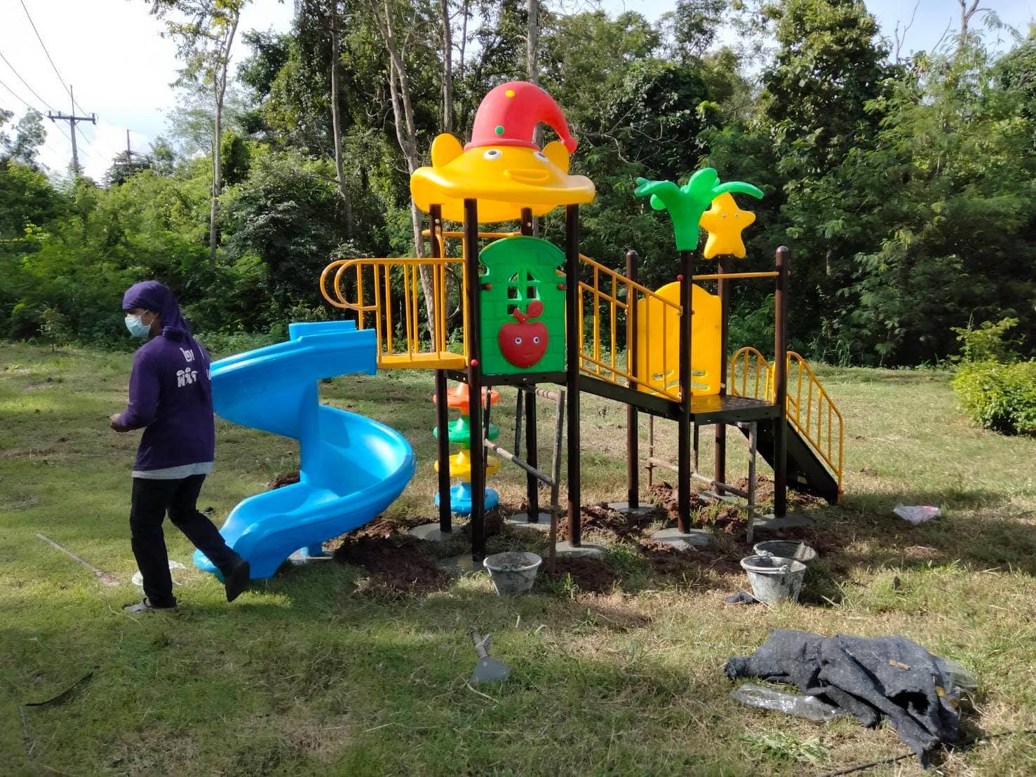 เครื่องเล่นสนาม ชุดหมวกน้อยแสนซน