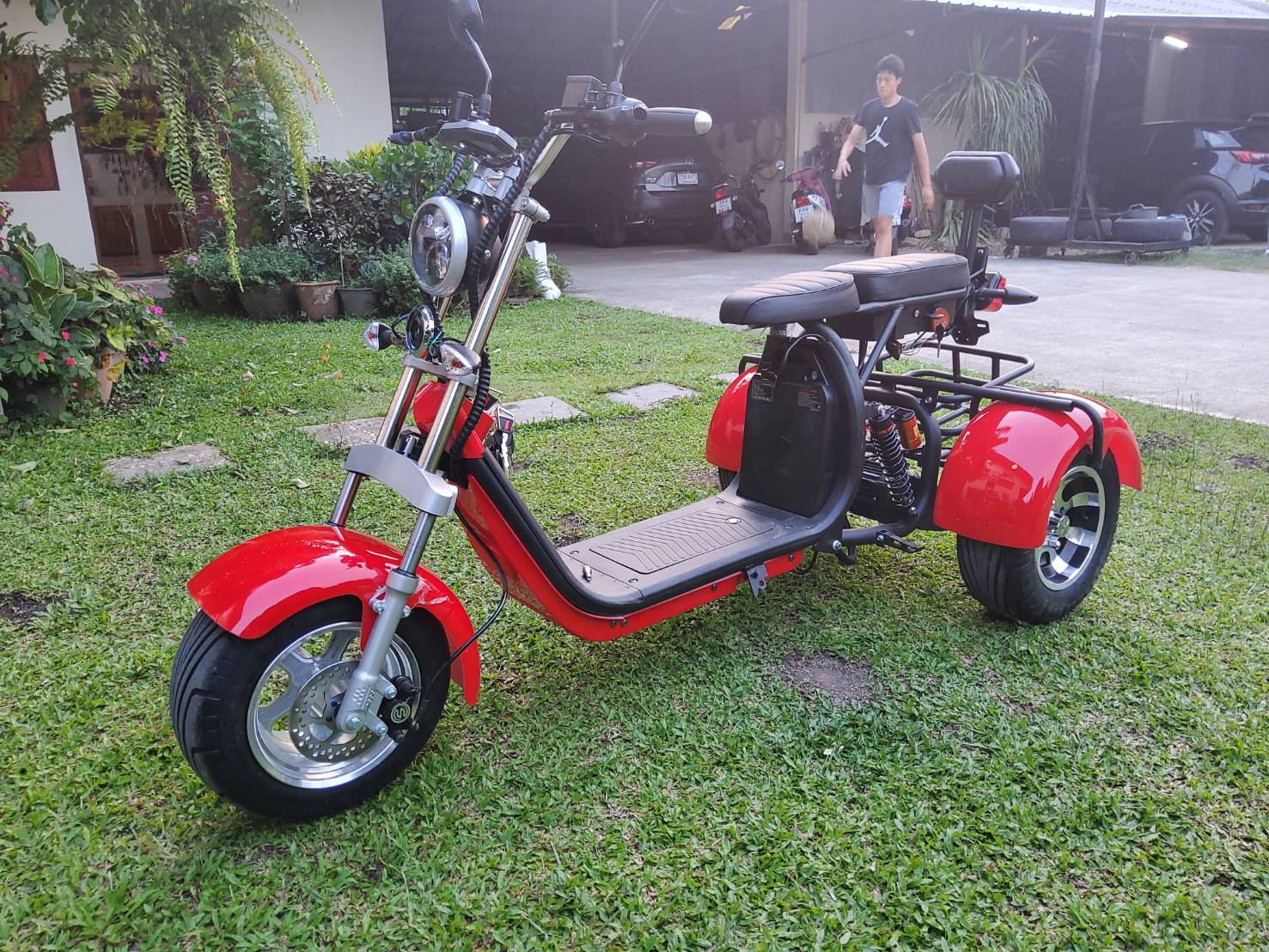 HORECA CP-3, สกูตเตอร์สามล้อ Citycoco มอเตอร์ 2000W แบตเตอรี่ลิเที่ยม 60V/20AH มาพร้อมตะกร้าหลัง ขนาดล้อ 10นิ้ว