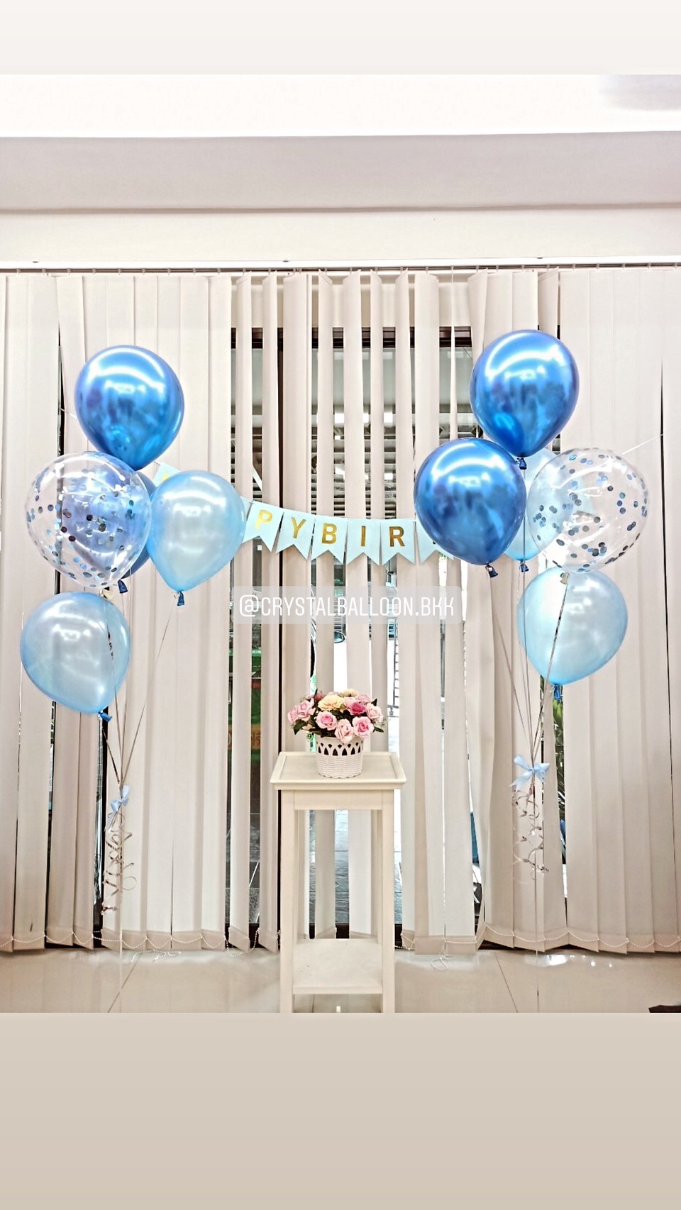 ลูกโป่ง วันเกิด พร้อม ป้ายธง Happy Birthday พร้อม ช่อลูกโป่ง ช่อ 5 ลูก 2 ช่อ,ลูกโป่งใส ใส่ Confetti พร้อมตกเเต่ง สามารถเปลียนสีลูกโป่ง/เปลี่ยนสี-ป้ายธงได้