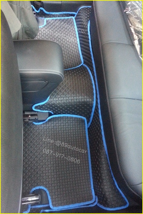 ขายยางปูพื้นรถเข้ารูป Mitsubishi Lancer EX ลายกระดุมสีดำขอบฟ้า