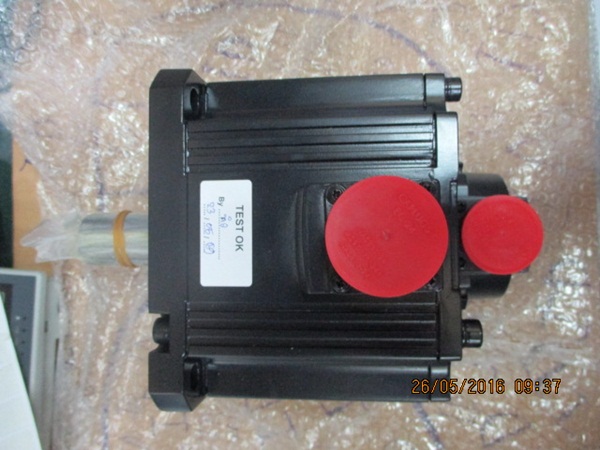 SERVO MOTOR “ MITSUBISHI ” รุ่น HC-SF352K