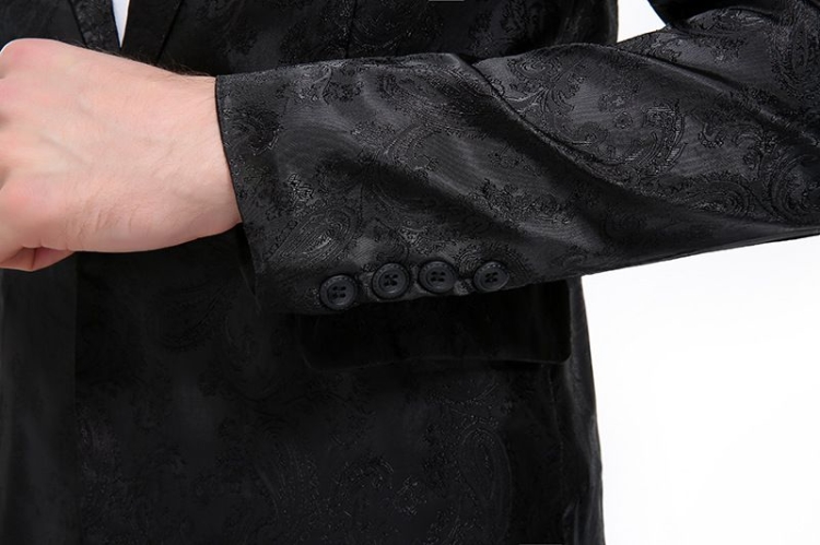 พร้อมเช่า ชุดสูทชาย สีดำ พิมพ์ลาย เนื้อผ้าแพรแบบหรูมาก