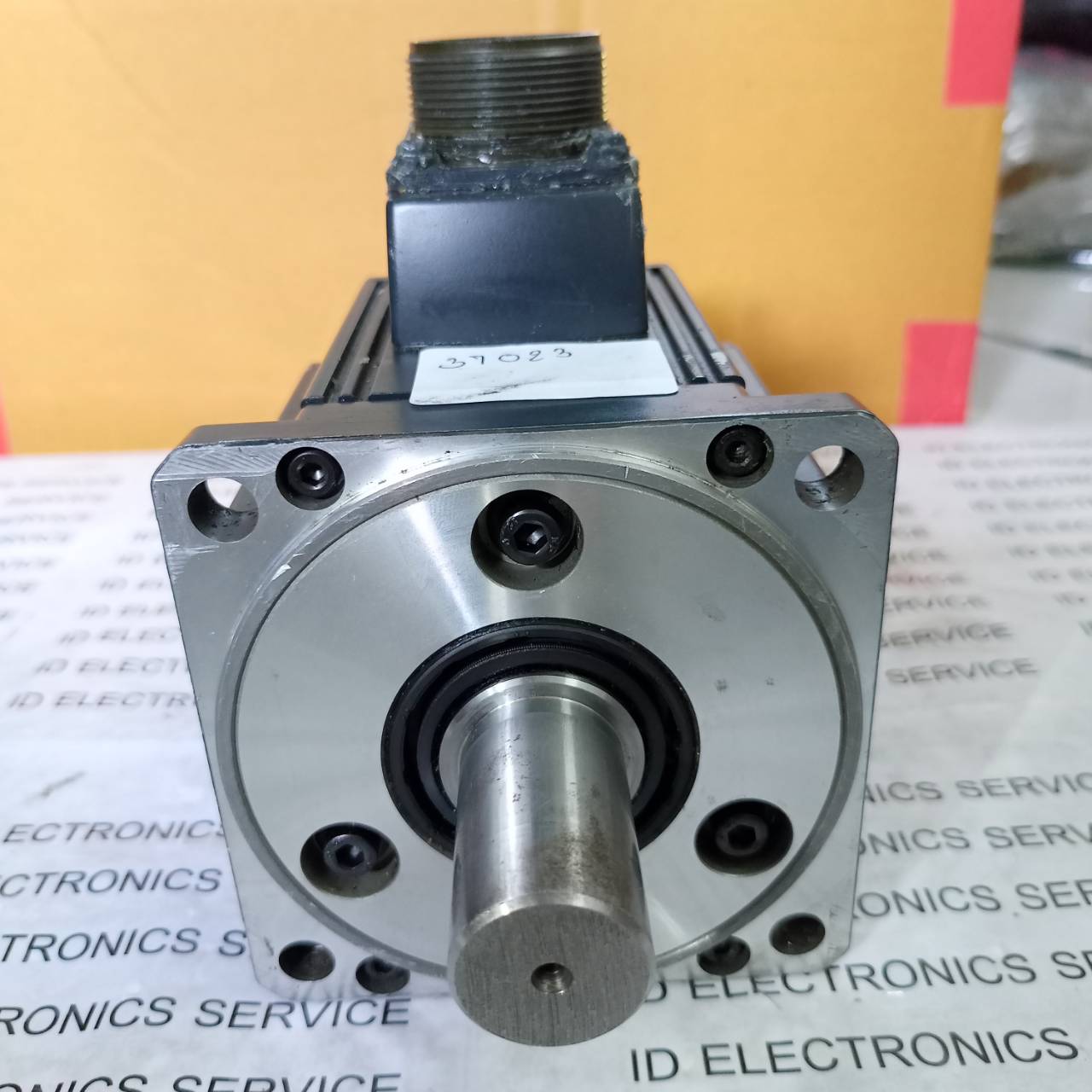 HC-RFS103 SERVO MOTOR “ MITSUBISHI ”