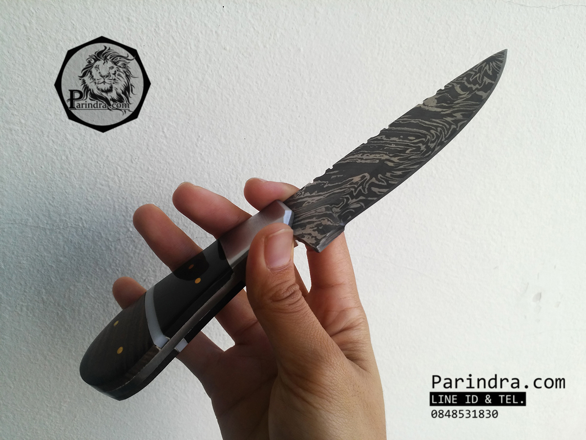 มีดดามัสกัส (Damascus) ด้ามเขาควายดำและไม้ ขนาด 8 นิ้ว ตีพับ 200 ชั้น นำเข้าจาก ปากีสถาน DPK003