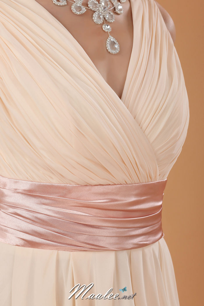 พร้อมเช่า ชุดราตรีสั้น แขนกุด สีน้ำทะเล คอวีหน้า หลัง จับเดรปสวย คาดเอวผ้าซาติน