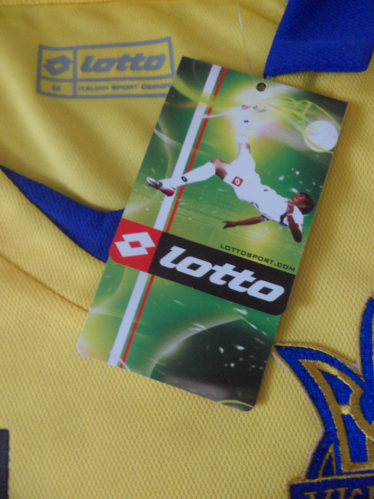 เสื้อฟุตบอล ทีมชาติยูเครน ชุดเหย้า 2008 ใหม่ M-Size / UKRAINE Football Shirt Home Kit 2008 Jersey NEW M-Size