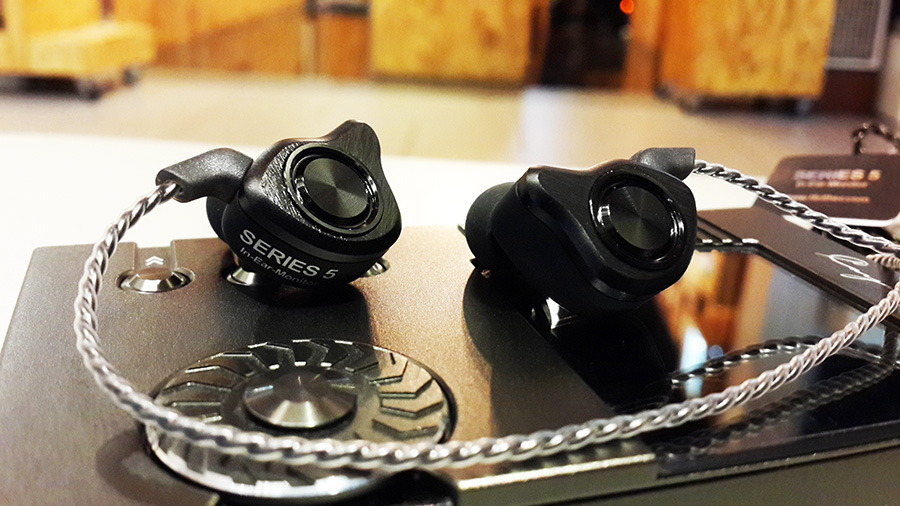 หูฟัง Tfz Series5 Inear 2Chamber Drivers แบบคล้องหู เสียงระดับออดิโอไฟล์ สายแบบชุบเงิน รูปทรง Custom