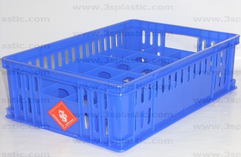 ลังคว่ำแก้ว 24 ช่อง ขนาด 32.5 x 47.5 x 14.5 cm.