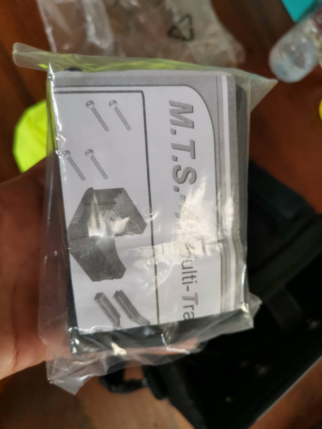 กระเป๋าคาดแฮนด์จักรยาน VINCITA STRADA B011Q-LO (รวม M.T.S.-4 ADAPTER คลิป)