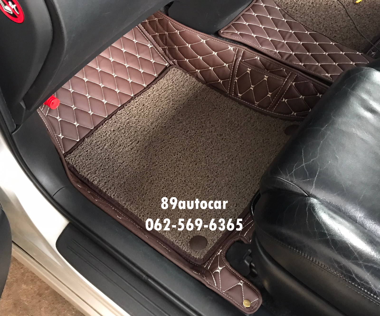 พรมรถยนต์ Toyota Wish ปูพรม7D สีกาแฟ + ไวนิลสีน้ำตาล เข้ารูป