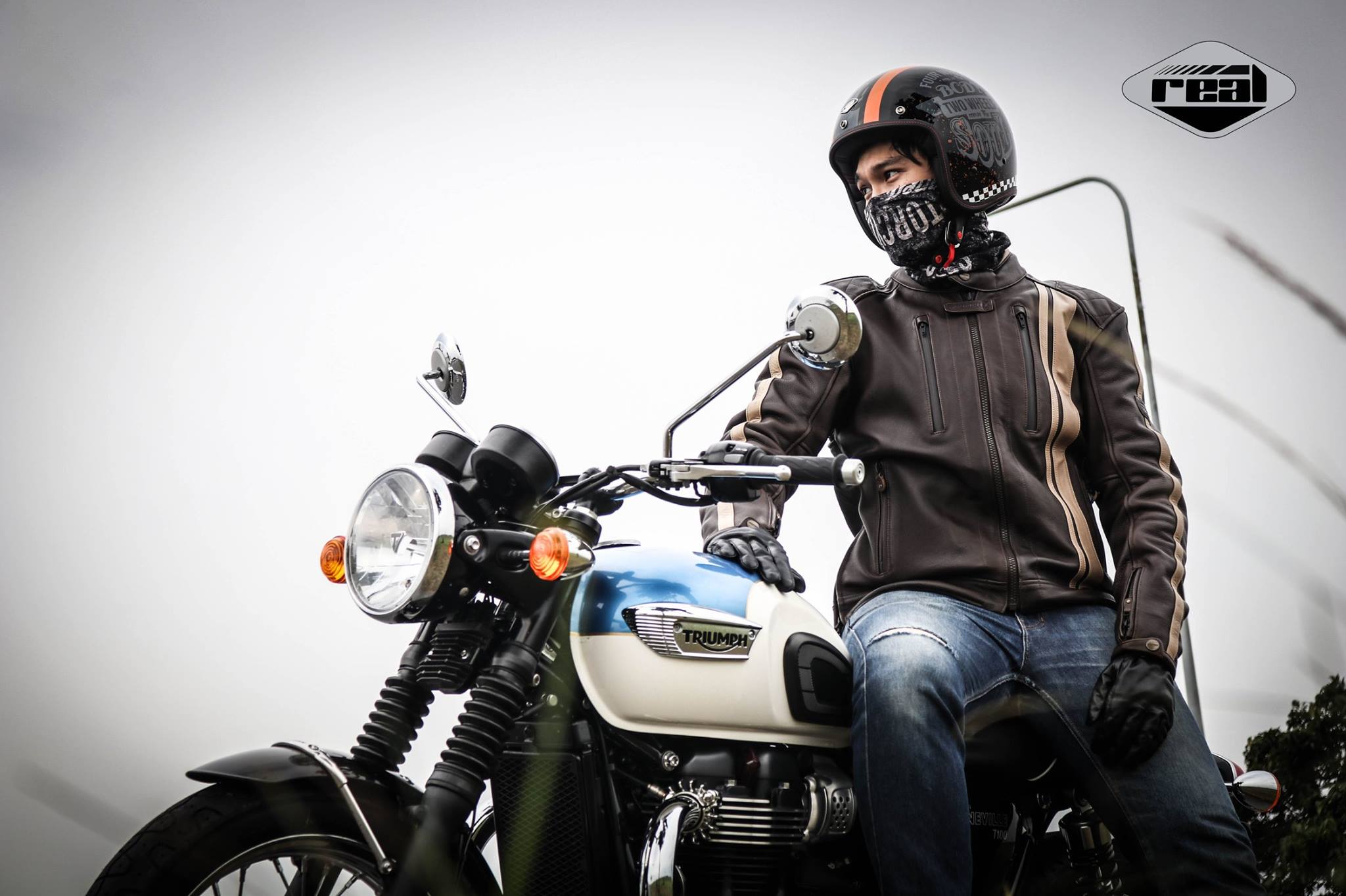 หมวกกันน็อค Real Vintage I Two Wheels ดำ-ส้ม