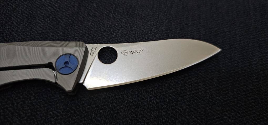 Spyderco Sinkevich Drunken Frame Lock Knife Carbon Fiber
