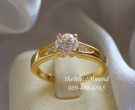 BR047+++แหวนเพชรชู เม็ดเดี่ยวขนาด 30 สต+++ แหวนแบบ Basic ใส่ได้นานไม่เบื่อ วงนี้เพชรไม่ใหญ่ ใส่ติดนิ้วได้เลย แบบเรียบๆ แต่ดูดีค่ะ