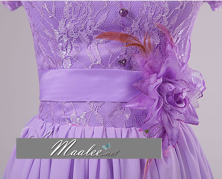 พร้อมส่ง ชุดราตรียาว ลูกไม้หวาน แขนสั้น แต่งเอวดอกไม้ กระโปรงผ้าชีฟอง สีแดง