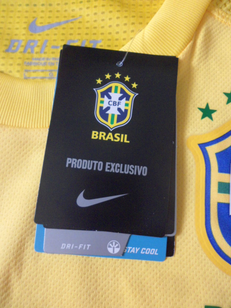 เสื้อฟุตบอล ทีมชาติบราซิล Player Version ชุดเหย้า ชุดลุยศึกโคปา อเมริกา 2011 ใหม่ M-Size / BRAZIL Football Shirt Player Version Home Kit Copa America 2011 Jersey NEW M-Size