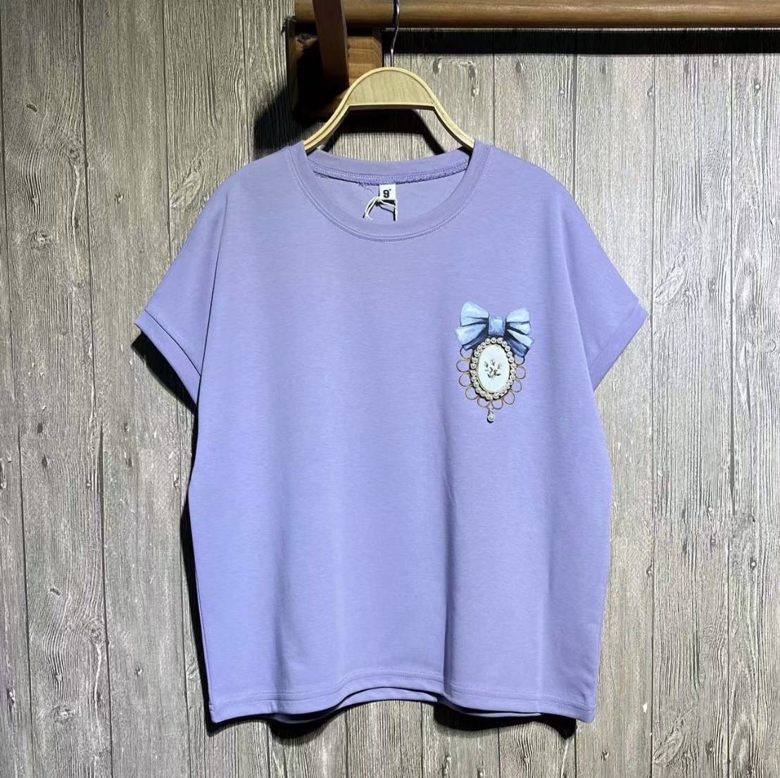 เสื้อยืดลายพิมพ์แต่งปักมุก 9am