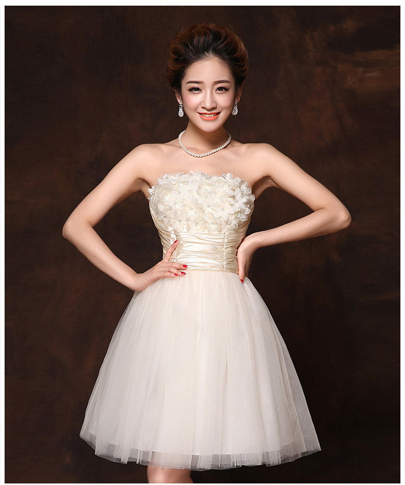 พร้อมส่ง ชุดราตรีสั้น เกาะอก กระโปรงตาข่าย อกแต่งดอกเอวจับจีบ สีครีม