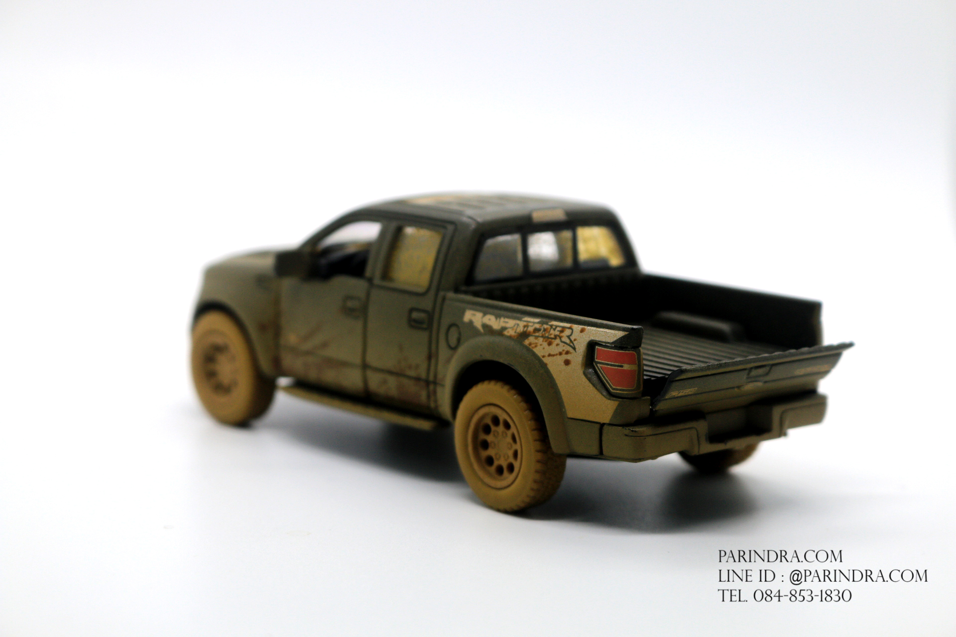 โมเดลรถเหล็กรถจำลอง Ford Ranger Raptor 2013 สีเปื้อนโคลน