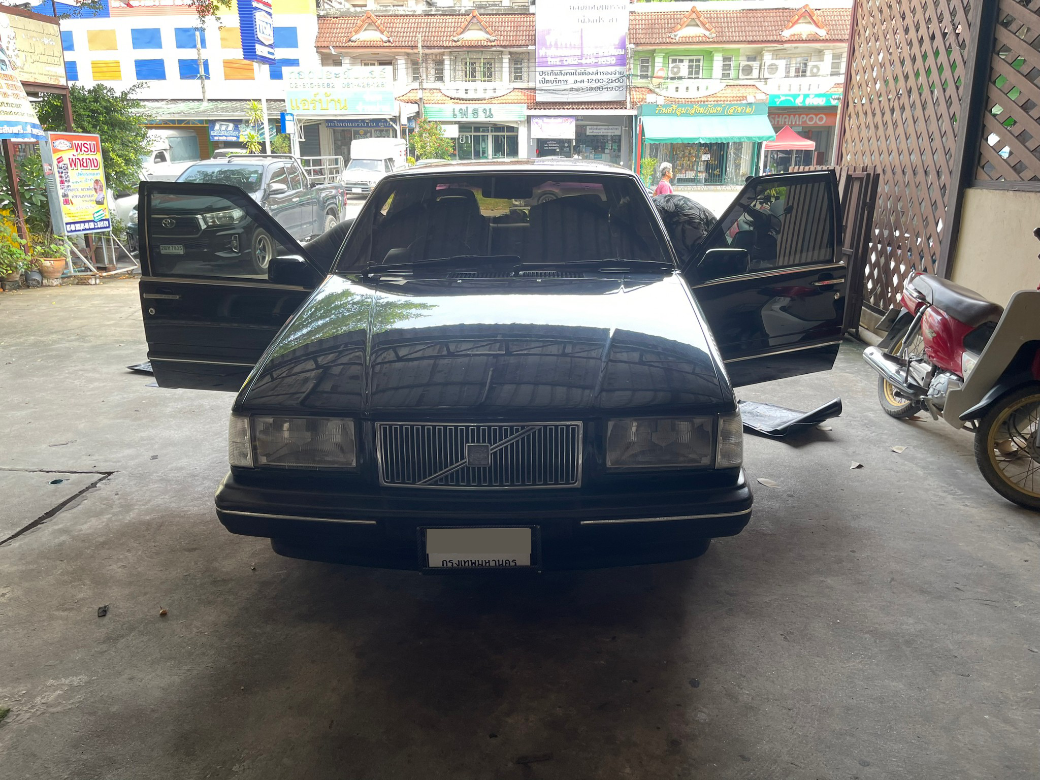 พรม6D Volvo 740 สีดำด้ายดำ