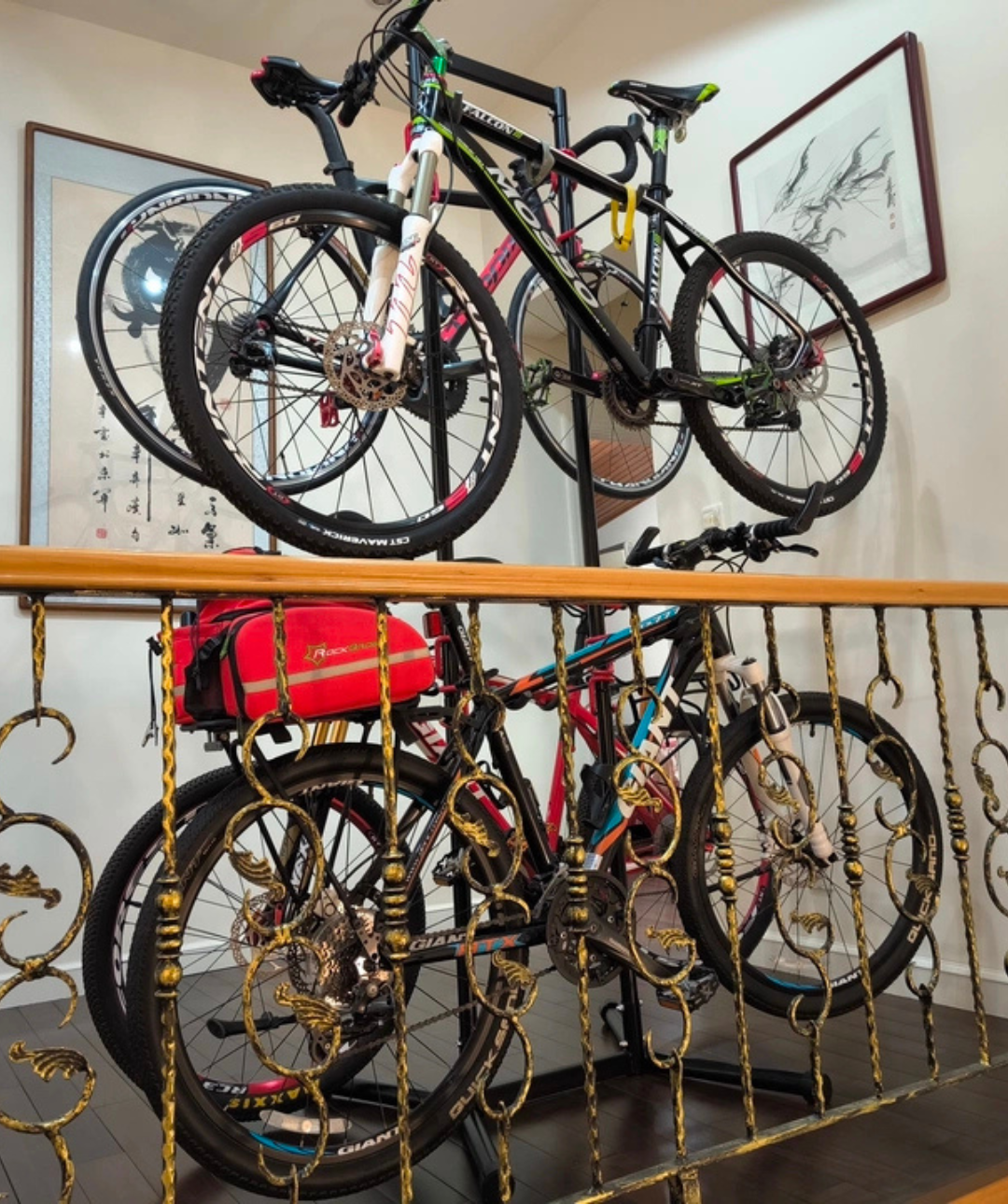SUMMA Display Stand 01 | ที่แขวนจักรยานติดผนังสำหรับจอดในบ้าน