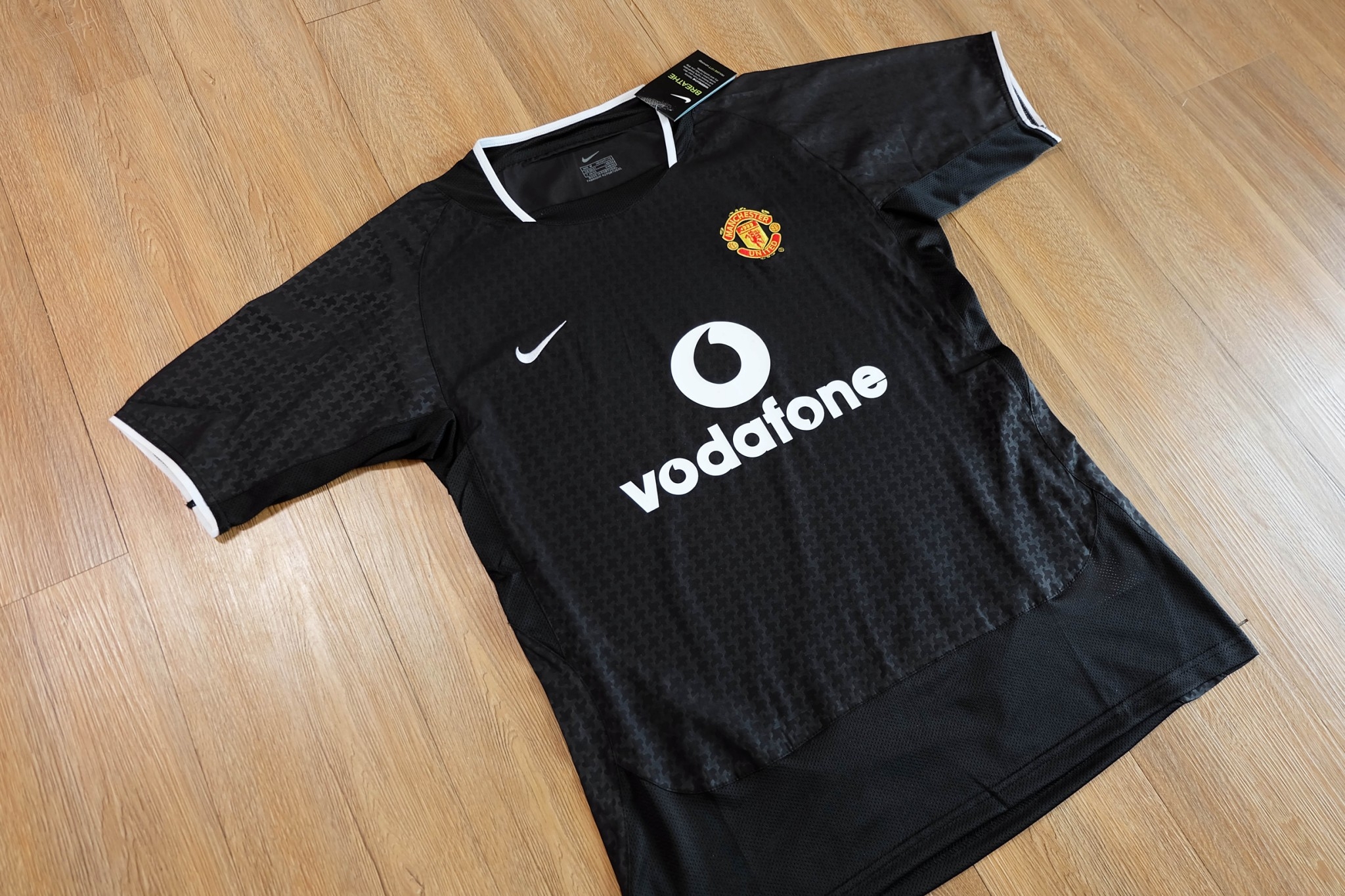 Manchester United 2003/04 Away Vintage Jersey เสื้อฟุตบอลแมนยูย้อนยุค Vodafone