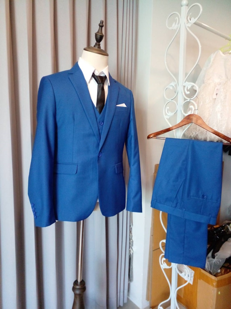 พร้อมเช่า ชุดสูทชาย สีน้ำเงิน สไตล์เกาหลี (มีเสื้อกั๊ก)