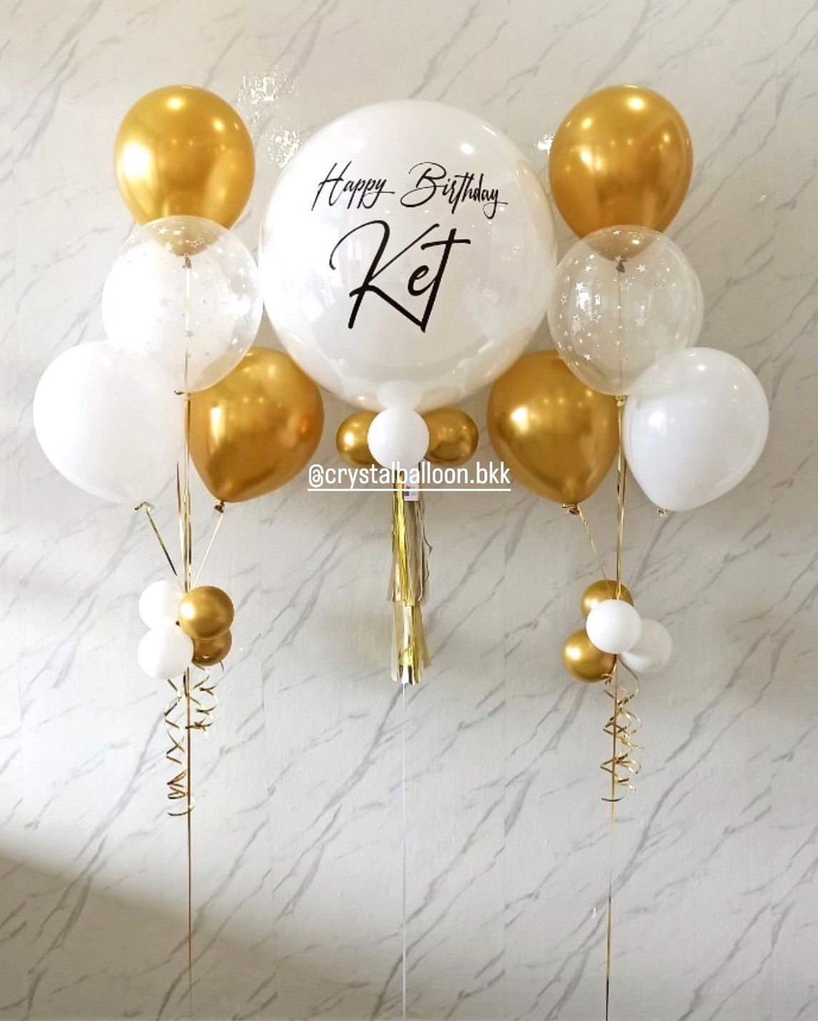 ลูกโป่ง วันเกิด ลูกโป่งยาง สีขาวทึบ ขนาด 24" พร้อม ช่อลูกโป่งสีโครเมี่ยม ช่อ 5 ลูก 2 ช่อ พร้อมตกเเต่ง สามารถเปลี่ยนสีลูกโป่ง/เปลี่ยนข้อความ/เปลี่ยนขนาดได้
