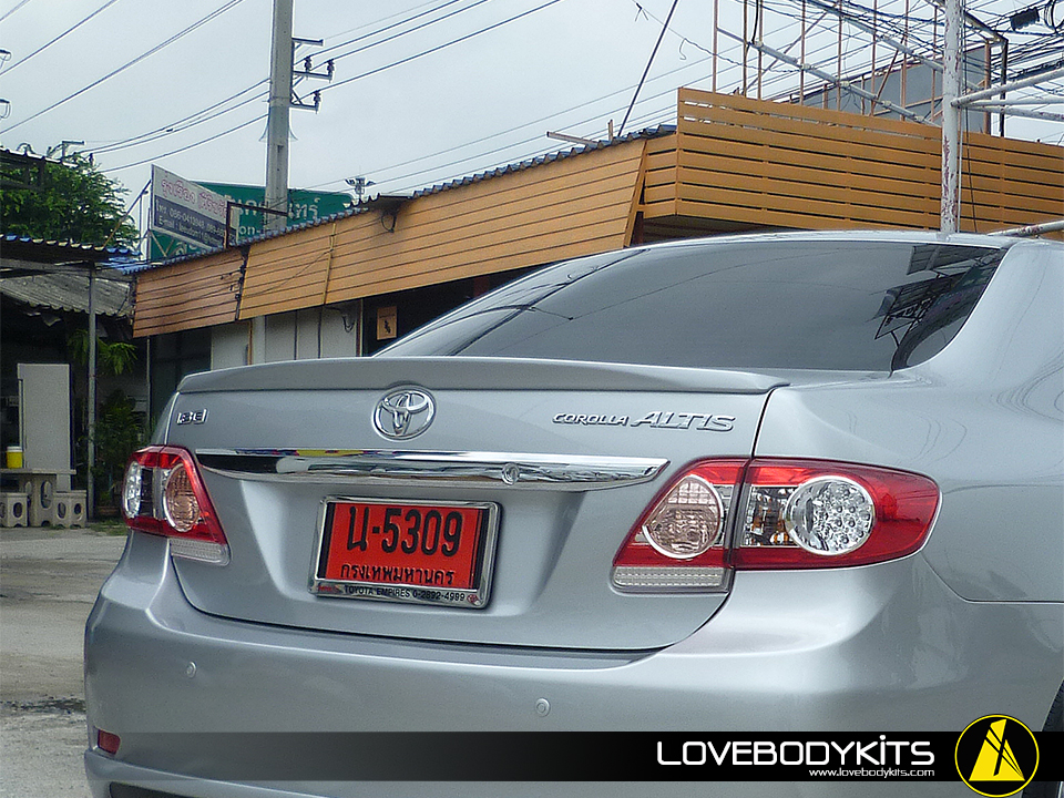 สปอยเลอร์แนบ : ALTIS 2010-2013
