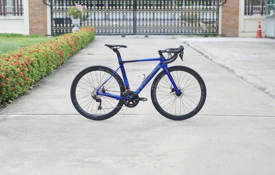 จักรยานเสือหมอบ TRINX RAPID 2.1 DISC Road bike Carbon, 2*11 speed 105 SHIMANO ล้อ 700C, 2020 (ดิสสาย)