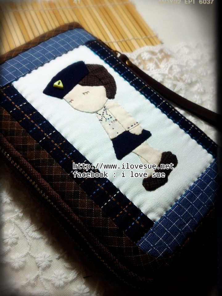 กระเป๋าสองซิป ลายตามสั่ง(อย่าพิสดารมากนะคะ) - สั่งทำตามโทนสีค่ะ