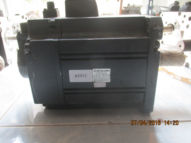 SERVO MOTOR “ MITSUBISHI ” รุ่น HC-SF502B-S2