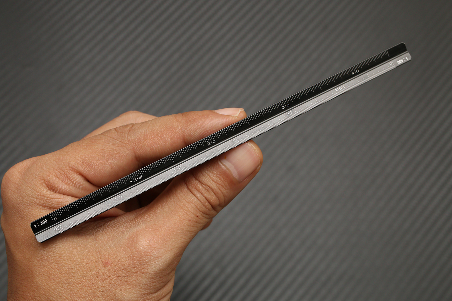 ไม้บรรทัดวัดสเกล อลูมิเนียม สำหรับเปรียบเทียบวัตถุ