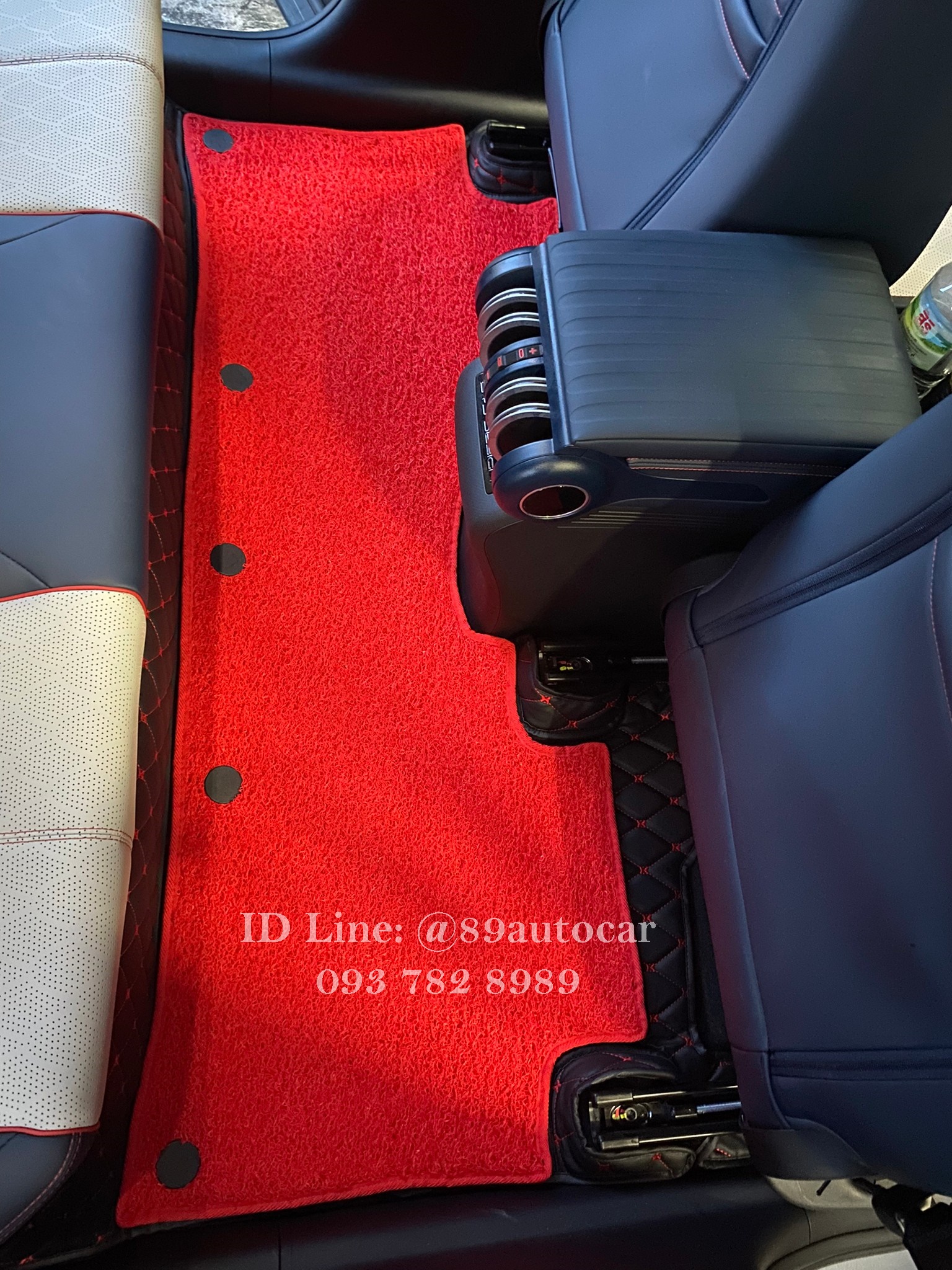 พรมรถยนต์ BYD Atto3 EV 2022 ปูพรม7Dสีดำด้ายแดง + พรมไวนิลดักฝุ่นสีแดง เข้ารูป