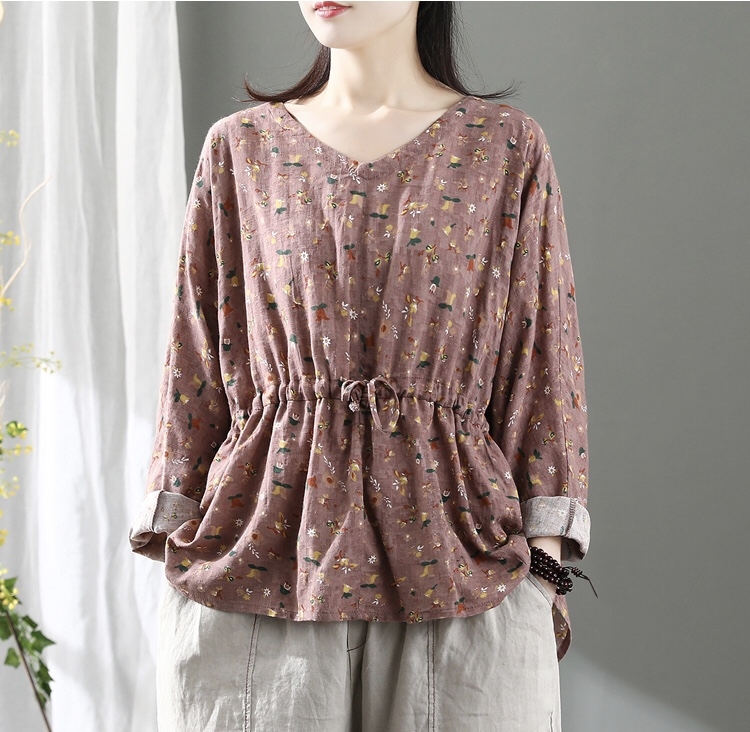 เสื้อคอวีผ้าฝ้ายลายดอกไม้