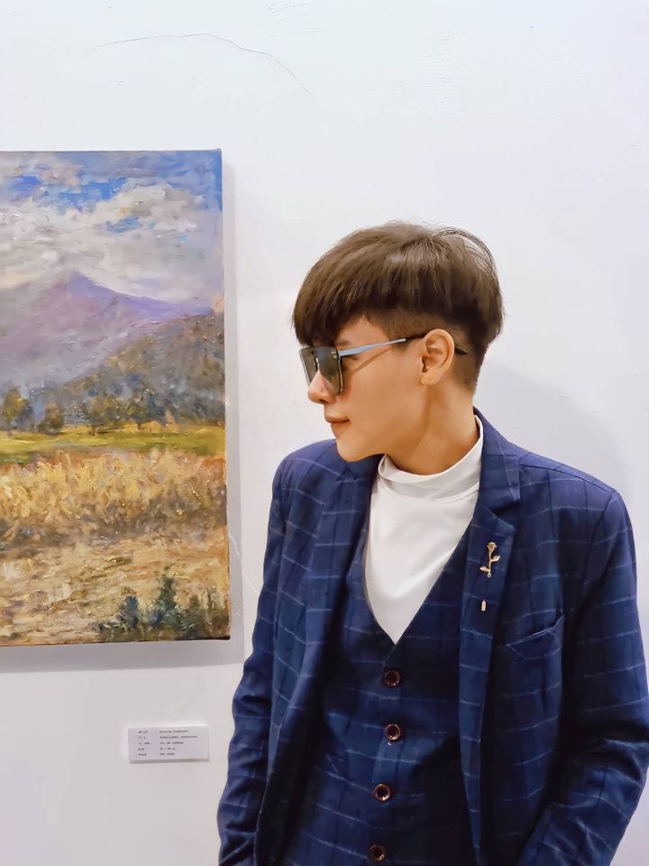 พร้อมเช่า ชุดสูทชาย สีน้ำเงิน ลายตาราง ทรงเข้ารูป สไตล์เกาหลี พร้อมเสื้อกั๊ก