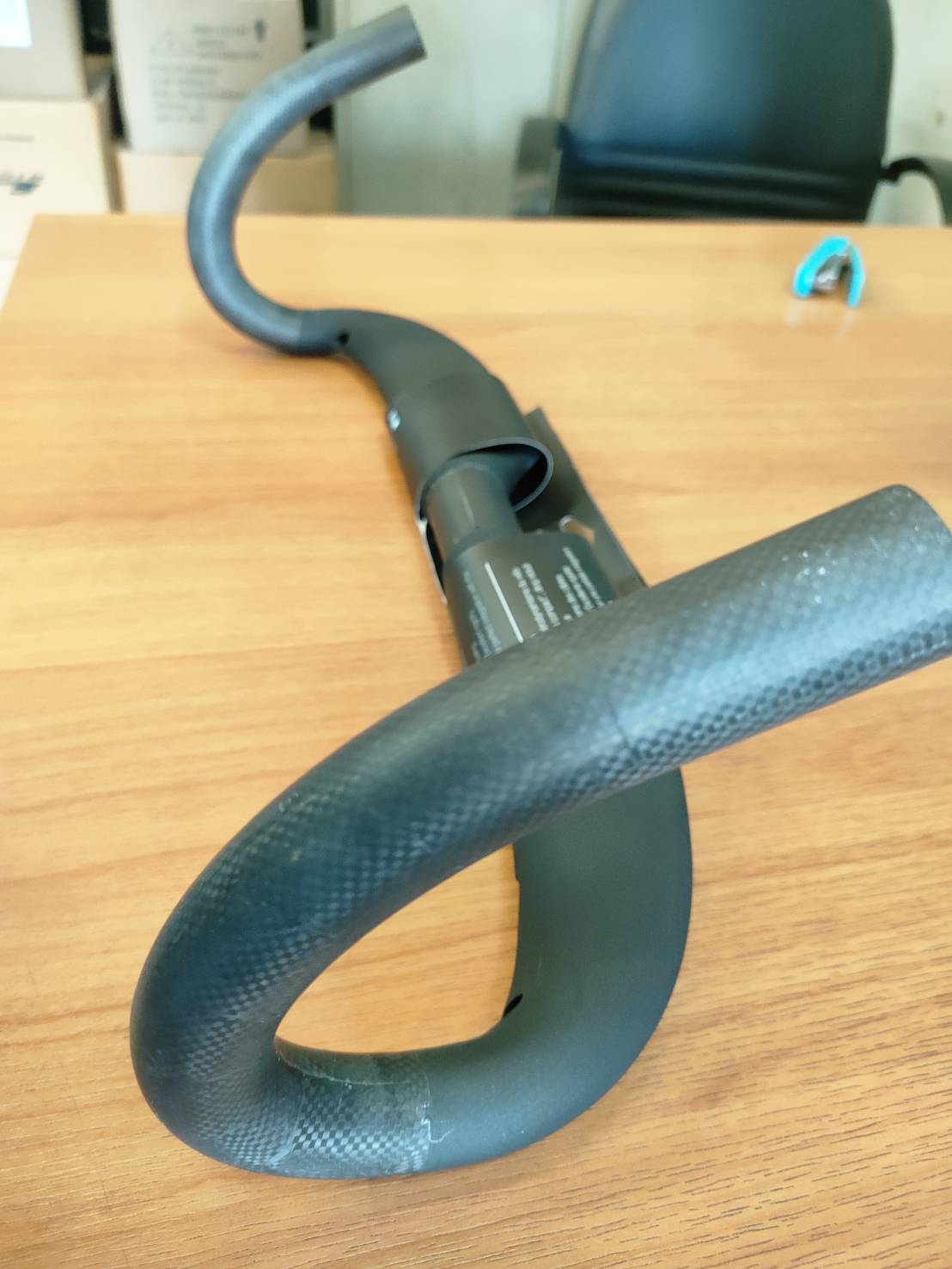 แฮนด์หมอบ Look ADH Aero Carbon Handlebar, Aero design, 40cm (9247) 31.8x42mm Silver/White, (00009248)