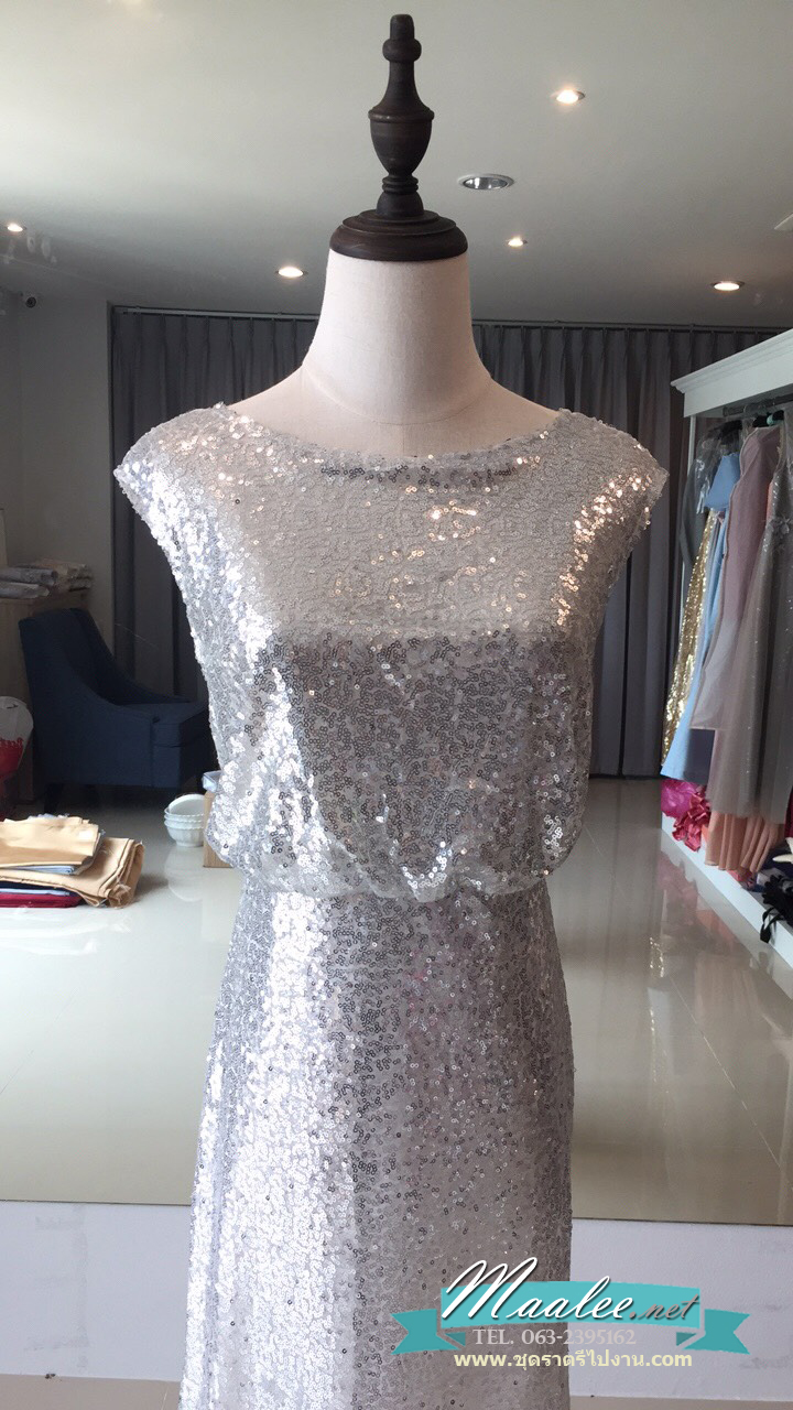 พร้อมเช่า ชุดราตรีแนวGatsby ปักเลื่อม แขนกุดเข้ารูป ออกงานกลางคืน ด้านหลังเป็นซีทรูแนวเซ็กซี่ สีเงิน (ซิปหลัง)