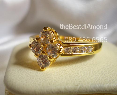 BR412+++แหวนเพชรทรงข้าวหลามตัด ผสมแหวนแถว+++ดีไซน์แหวนวงนี้น่ารักๆๆ ลงตัว ดูดี มีระดับ หรู หราพอสมควร ใส่ได้ทุกโอกาส งานเรียบร้อย เพชรสวย